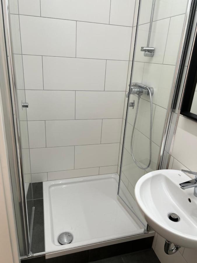 Olymp Wettenberg - Monteurzimmer Launsbach エクステリア 写真
