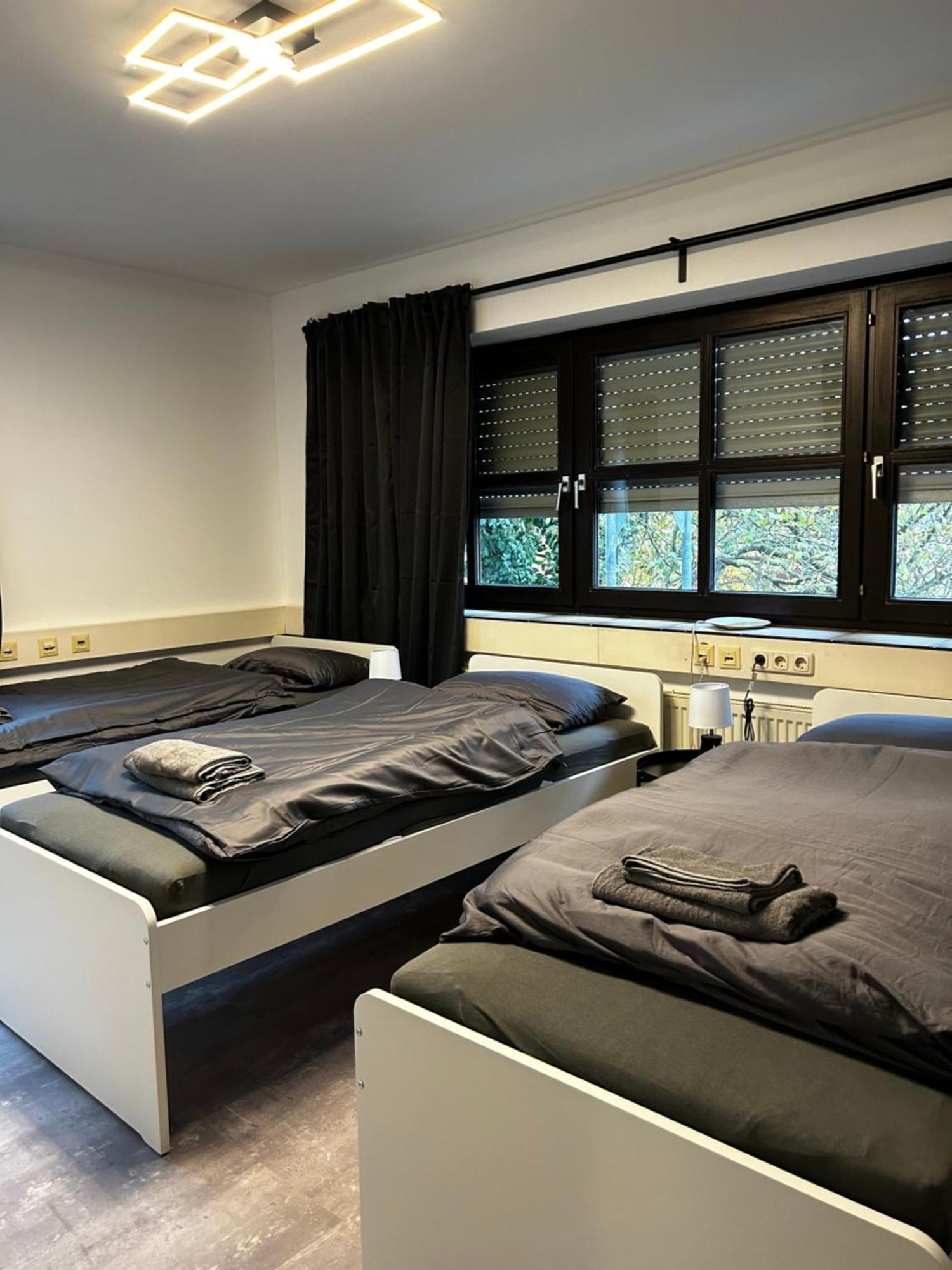 Olymp Wettenberg - Monteurzimmer Launsbach エクステリア 写真